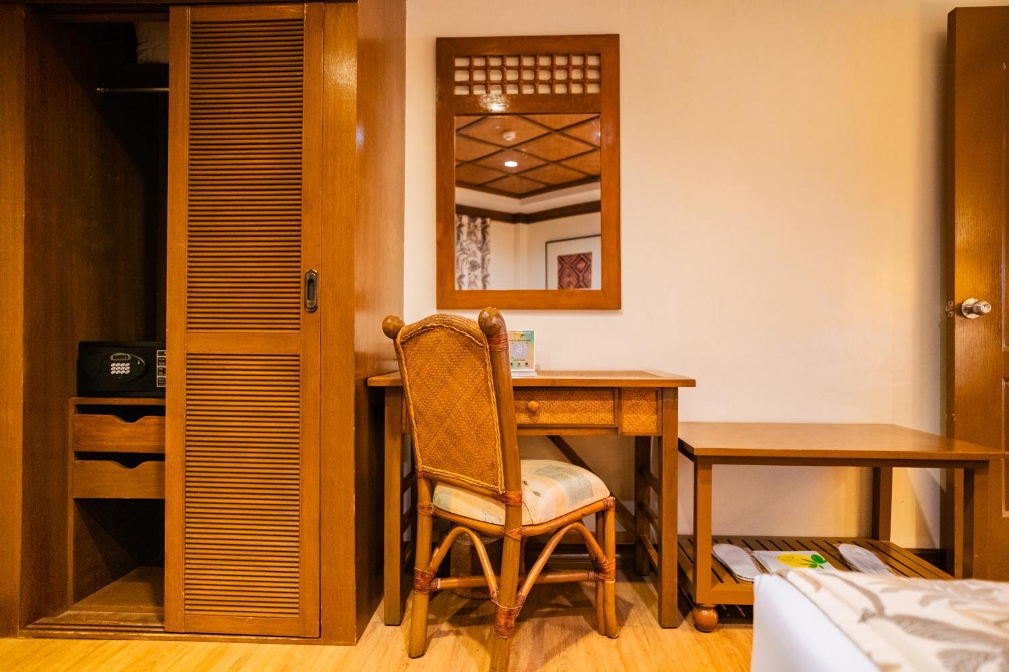 Boracay Tropics Resort Hotel Manoc-Manoc Экстерьер фото