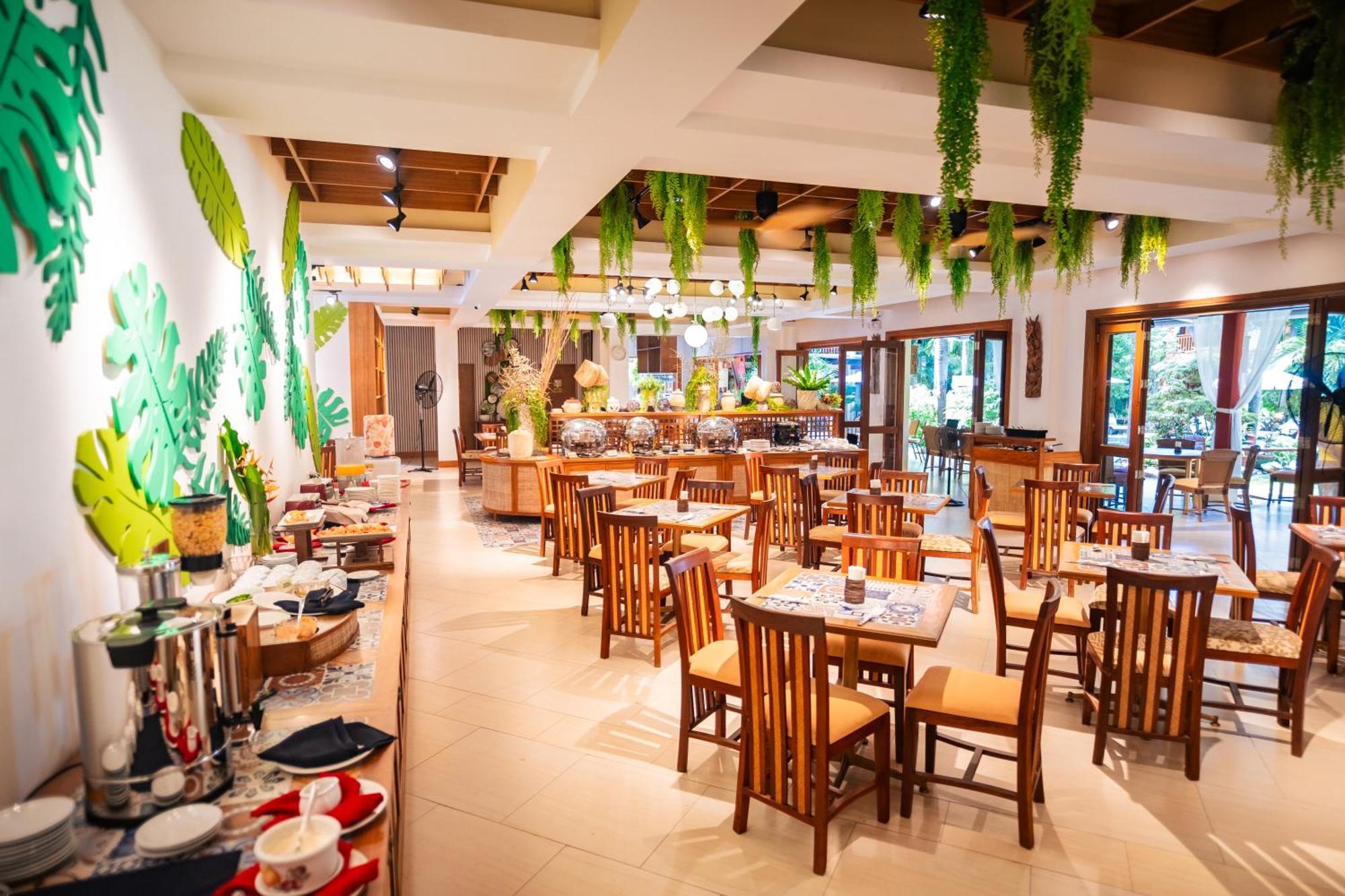 Boracay Tropics Resort Hotel Manoc-Manoc Экстерьер фото